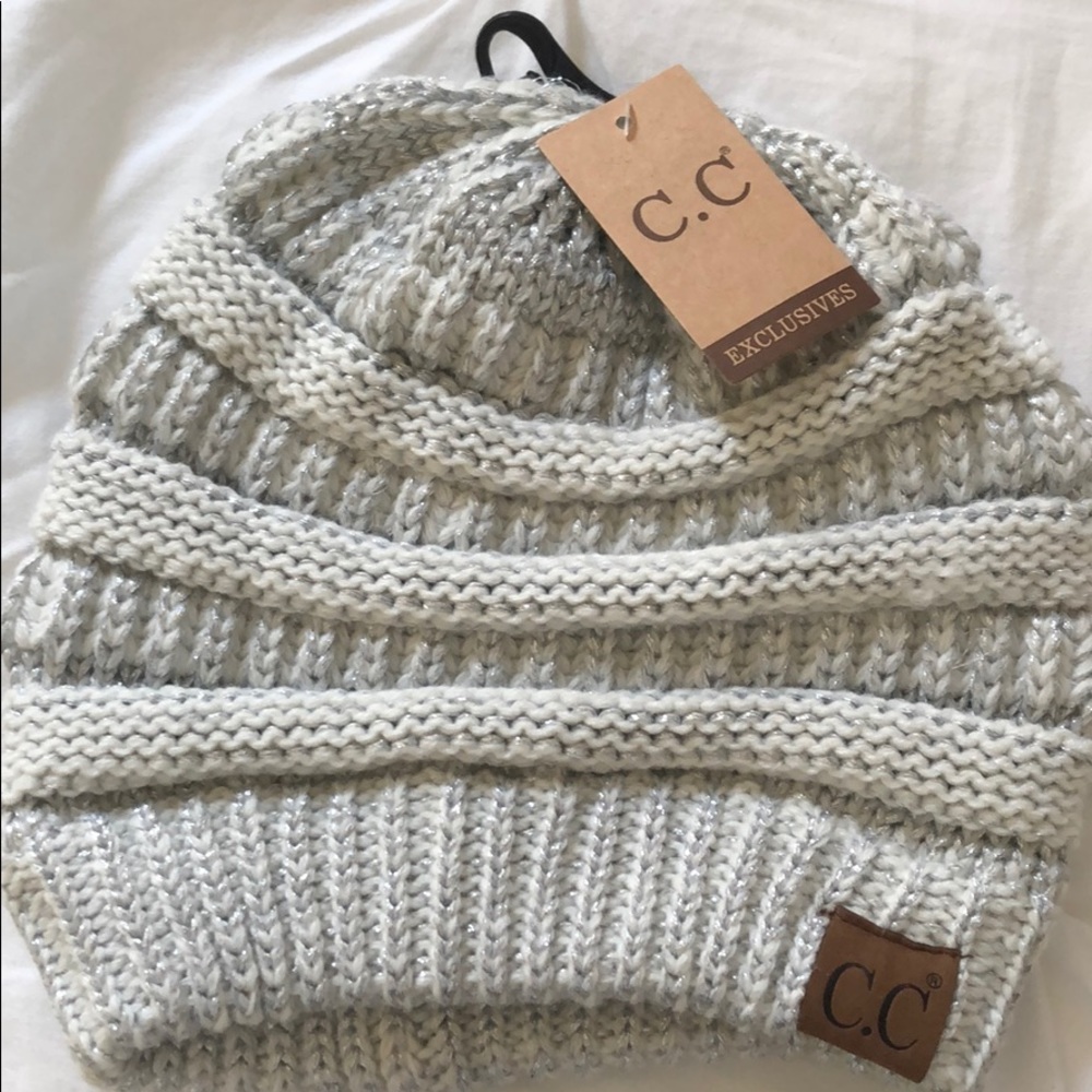 Cute hat!